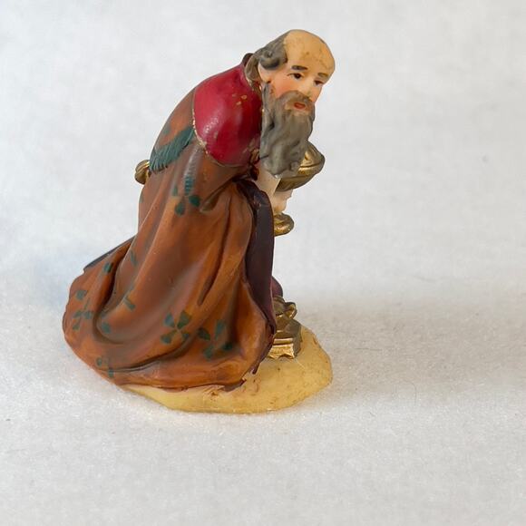 Grandeur Noel 2001 Bethlehem Village Kneeling Wiseman O'Well Porcelain Resin - Picture 5 of 10